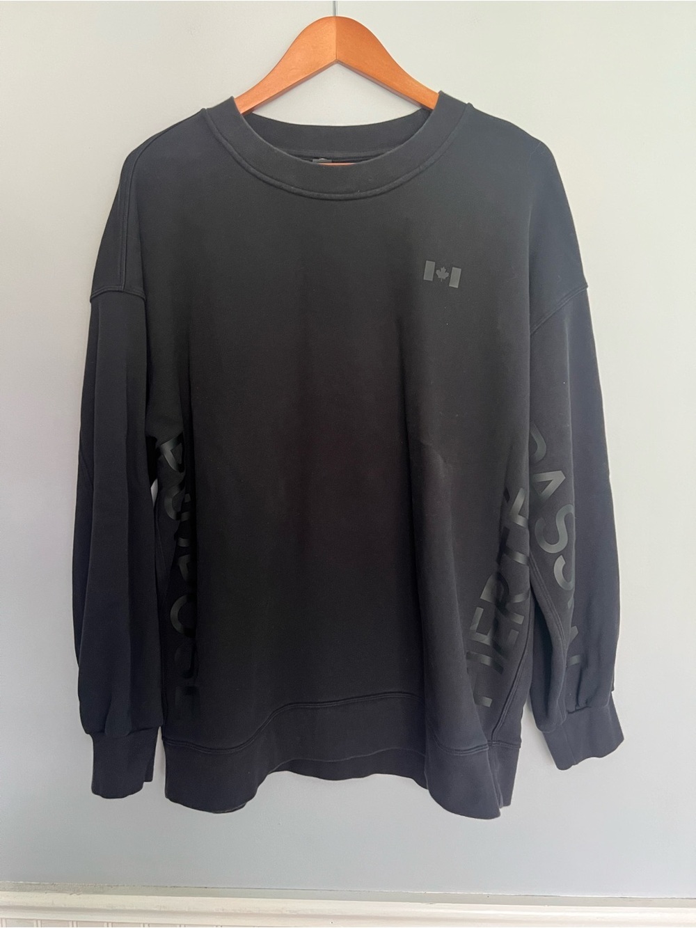 Lululemon x Team Canada Olympic Perfectly Oversized Crew Black Size 8